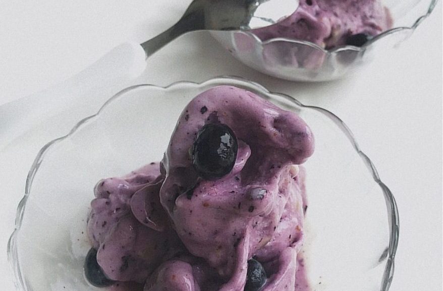 Συνταγή για σπιτικό παγωτό μπανάνα - μύρτιλο! Φτιάξτε το δικό σας παγωτό με απλά υλικά και χωρίς κόπο!