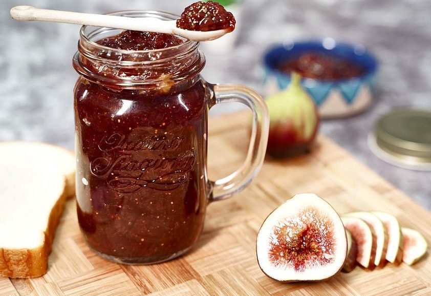 Συνταγή για μαρμελάδα σύκο! Μοναδική γεύση και τέλεια επιλογή να την απολαύσετε με το πρωινό σας. Φτιάξτε την εύκολα και γρήγορα!