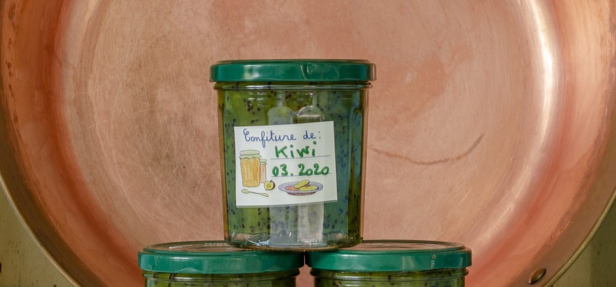 Συνταγή για μαρμελάδα ακτινίδιο! Υπέροχη γεύση και χρώμα, πολλές βιταμίνες και η τέλεια επιλογή για το πρωινό σας. Δοκιμάστε την!