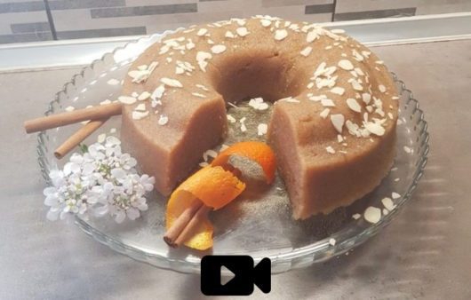 Συνταγή για εύκολο και γρήγορο χαλβά σιμιγδαλένιο! Παραδοσιακός, αρωματικός, αυθεντικός και φυσικά νηστίσιμος.