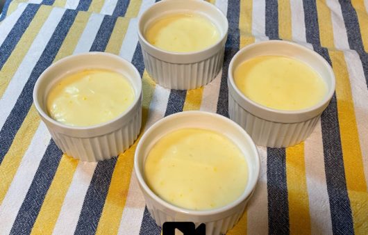 Συνταγή για κρέμα μαστίχας! Φανταστική βελούδινη υφή και με το άρωμα της μαστίχας να κυριαρχεί. Θα την λατρέψετε σίγουρα.