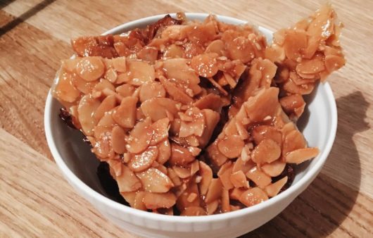 Συνταγή για εύκολες φλωρεντίνες! Πεντανόστιμο γλύκισμα, φοβερά αρωματικό και ιδανικό για κέρασμα. Δοκιμάστε το.