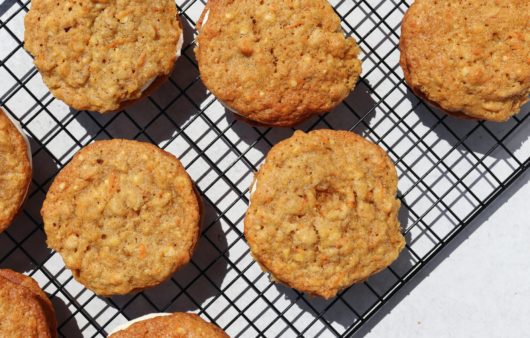 Συνταγή για σαμπλέ καρύδας (μπισκότα βουτύρου)! Φτιάξτε τα τραγανά βουτυρένια μπισκότα με ινδοκάρυδο.