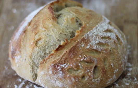 Συνταγή για ψωμί ζυμωτό με προζύμι (ξινή μαγιά)! Μοναδική γεύση, περιέχει φυσικό προζύμι και το κάνει ξεχωριστό.