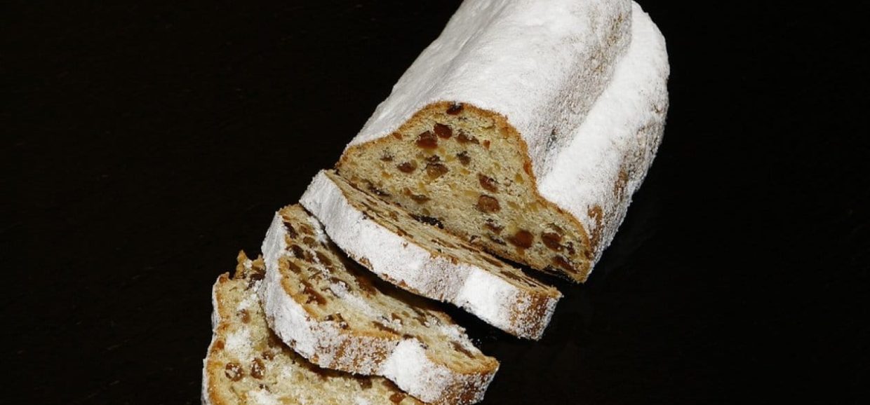 Συνταγή για στόλεν (stollen - χριστουγεννιάτικο Γερμανικό γλυκό)! Το απόλυτο γιορτινό κέικ με αποξηραμένα φρούτα και υπέροχα αρώματα!