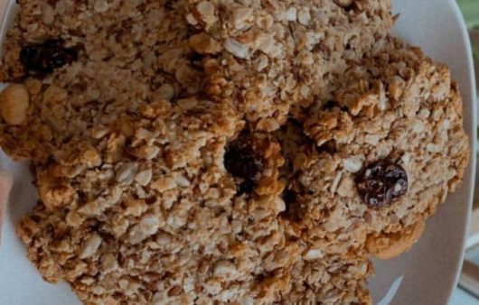 Συνταγή για μπισκότα superfood! Μοναδικά μπισκότα, πλούσια σε ενέργεια, με μέλι, ελαιόλαδο και ξηρούς καρπούς!