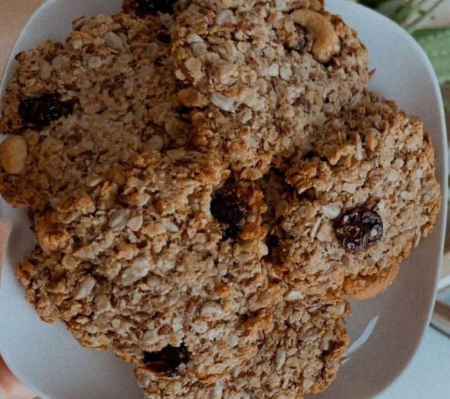 Συνταγή για μπισκότα superfood! Μοναδικά μπισκότα, πλούσια σε ενέργεια, με μέλι, ελαιόλαδο και ξηρούς καρπούς!