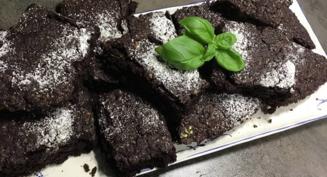 Συνταγή για νόστιμο vegan brownies με κολοκύθι! Σοκολατένιος πειρασμός και φυσικά vegan.