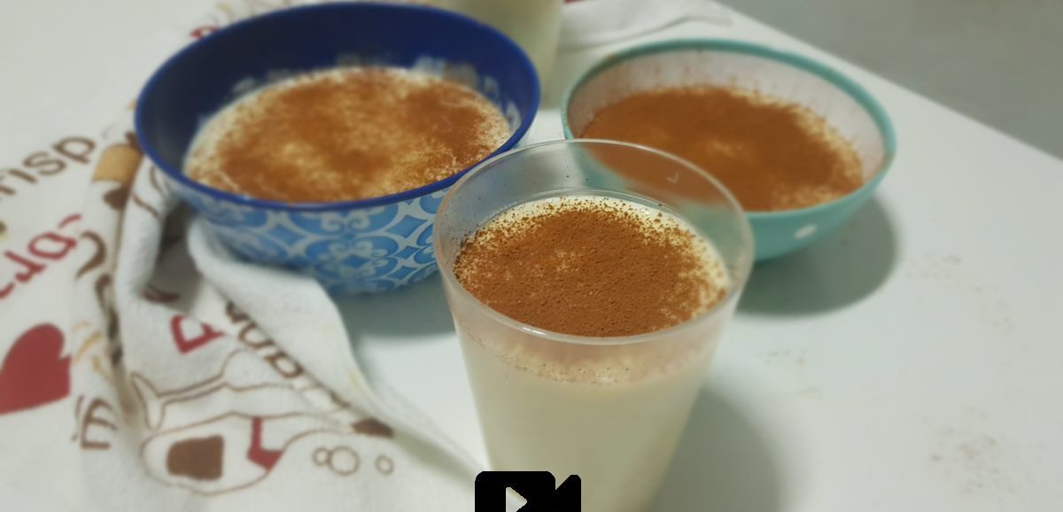 Συνταγή για παραδοσιακό ρυζόγαλο! Το πιο εύκολο και μυρωδάτο γλύκισμα. Παραδοσιακή συνταγή της γιαγιάς με άρωμα κανέλας και λεμόνι.