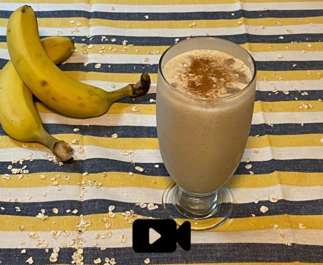 Δοκιμάστε αυτό το υπέροχο και εύκολο smootie με μπανάνα και βρώμη. Ιδανική επιλογή για το πρωϊνό μας καθώς μας δίνει αρκετή πρωτεΐνη και ενέργεια.