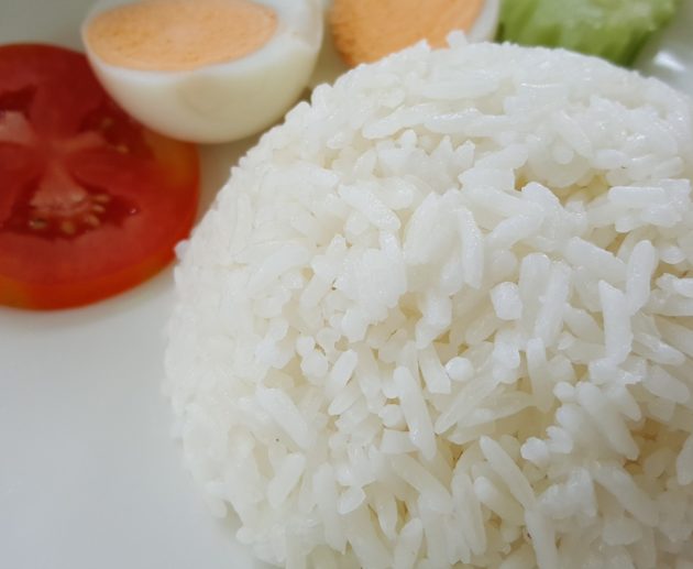Συνταγή για τέλειο σπυρωτό ρύζι. Φτιάξτε το γευστικό και πεντανόστιμο ρύζι που ταιριάζει ιδανικά σε ατελείωτες συνταγές.