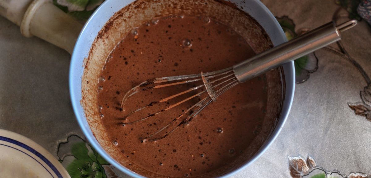 Βρείτε όλα τα απαραίτητα βήματα για το πως να λιώσετε τέλεια τη σοκολάτα στο φούρνο μικροκυμμάτων.