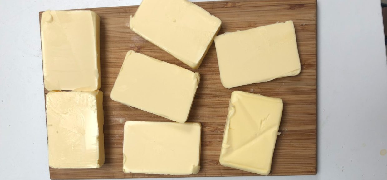 Ανακαλύψτε εννιά υποκατάστατα που μπορείτε να χρησιμοποιήσετε αντί για τυρί κρέμα.