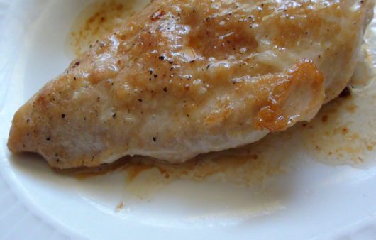 Δοκιμάστε αυτήν την υπέροχη και εύκολη συνταγή για ζουμερό στήθος κοτόπουλο σε λίγα μόνο λεπτά.