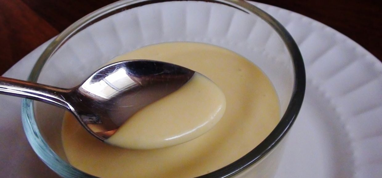 Φτιάξτε στο σπίτι μια πεντανόστιμη και εύκολη σως μουστάρδας και συνδυάστε την σε κρεατικά, θαλασσινά και σαλάτες.