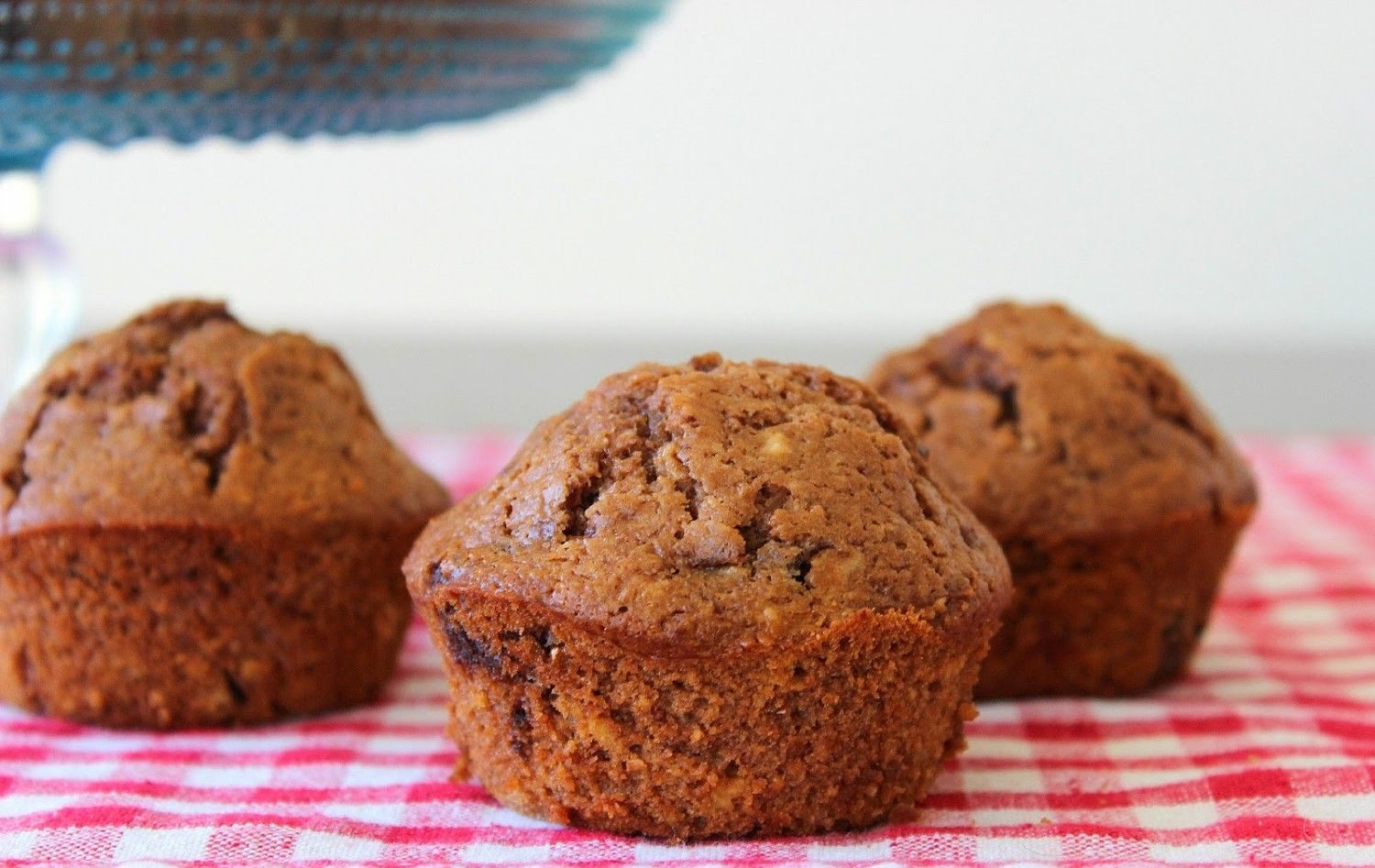 Συνταγή για muffins σοκολάτας με πορτοκάλι. Ένας υπέροχος συνδυασμός που ταιριάζει αρμονικά στον ουρανίσκο μας.