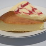 Ανακαλύψτε γιατί σε πολλά γλυκά δίνουμε θερμοκρασία στα αυγά μας και πότε δεν χρειάζεται.