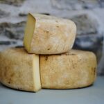 Ανακαλύψτε όλες τις σημαντικές λεπτομέρειες για το αυθεντικό τυρί παρμεζάνα και για το που είναι καταλληλότερο να το χρησιμοποιήσουμε.