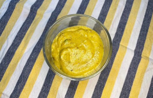 Συνταγή για πραλίνα κελυφωτού φιστικιού (Αιγίνης). Μοναδική και πλούσια γεύση με υπέροχη υφή.