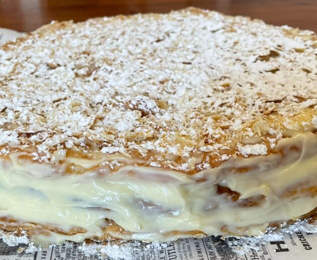 Μιλφέιγ γρήγορο, λαχταριστό και πεντανόστιμο. Το γλυκό με τα 'χίλια φύλλα' που θα το λατρέψετε.