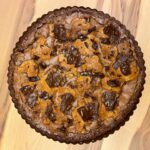 Συνταγή για brookies. Συνδυασμός από σοκολατένιο brownie και βασική ζύμη για cookies με τσιπ σοκολάτας.