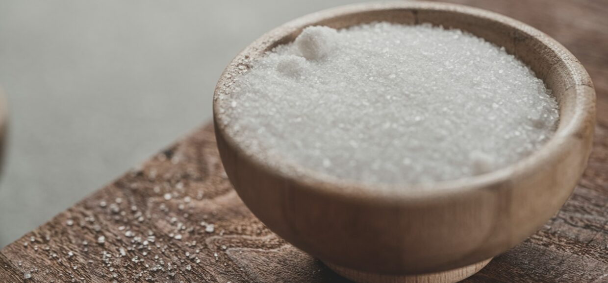 Μάθε ποιοι είναι οι βασικοί τύποι αλατιού και πώς να τους χρησιμοποιείς σωστά για να απογειώσεις τη γεύση σε κάθε πιάτο.