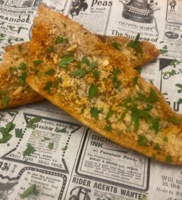 Σκορδόψωμο Με Παρμεζάνα