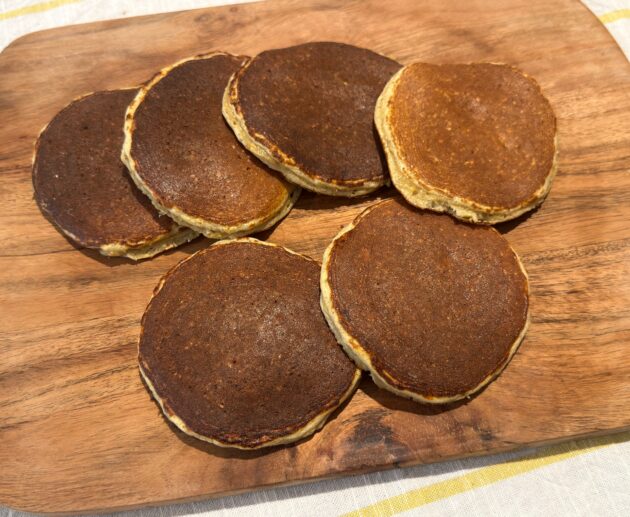 Πρωτεϊνικά pancakes που θα σε κάνουν να ξεχάσεις τη ζάχαρη! Μπανάνα, αυγό  και πρωτεΐνη. Το απόλυτο fitness πρωινό!