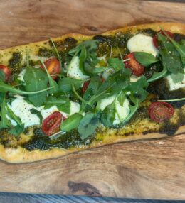 Flatbread Με Πέστο